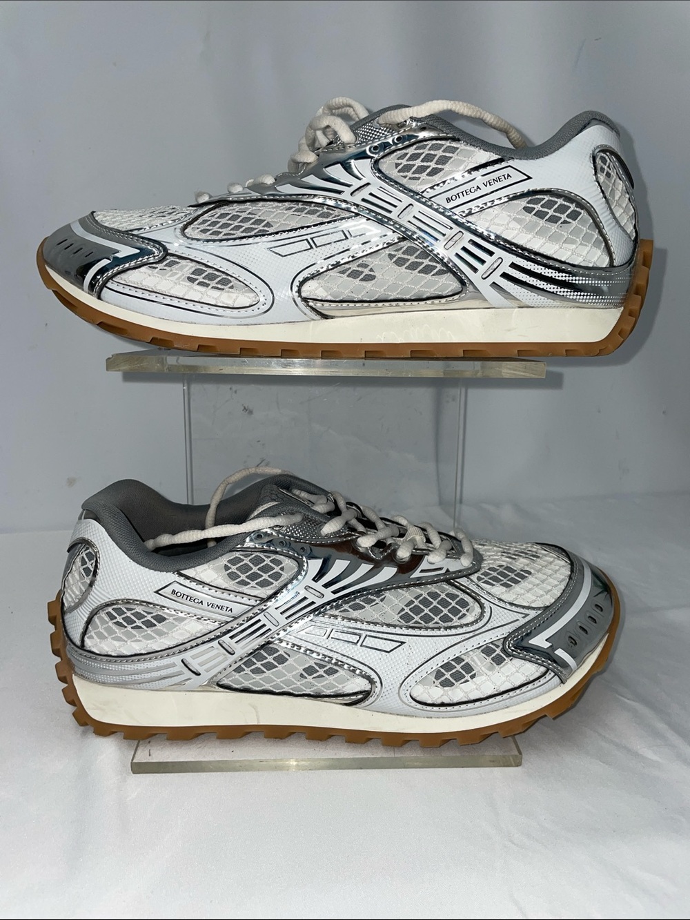 BOTTEGA VANETA ORBIT SNEAKERS IN SILVER AND WHITE FTL-08-101